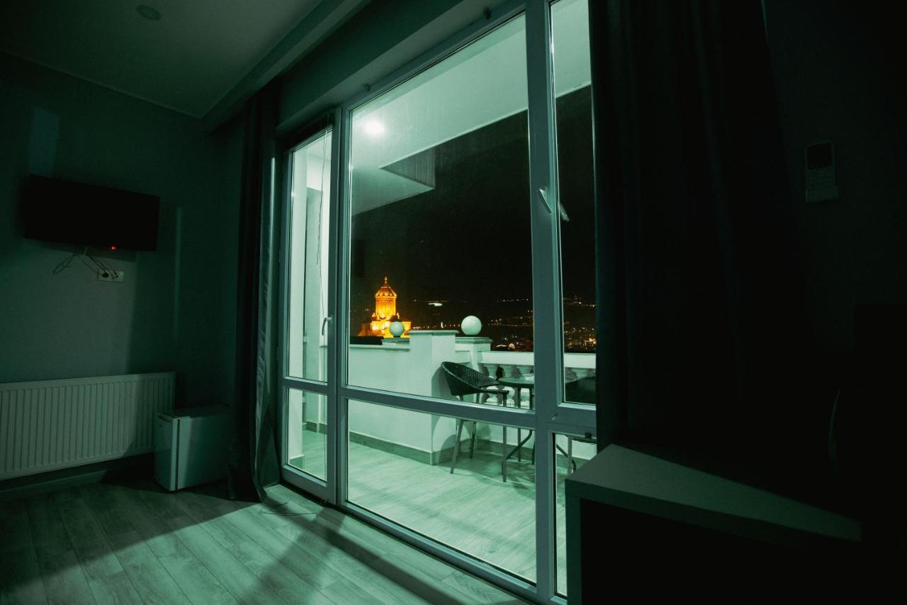 White House Hotel Tbilisi Exterior photo